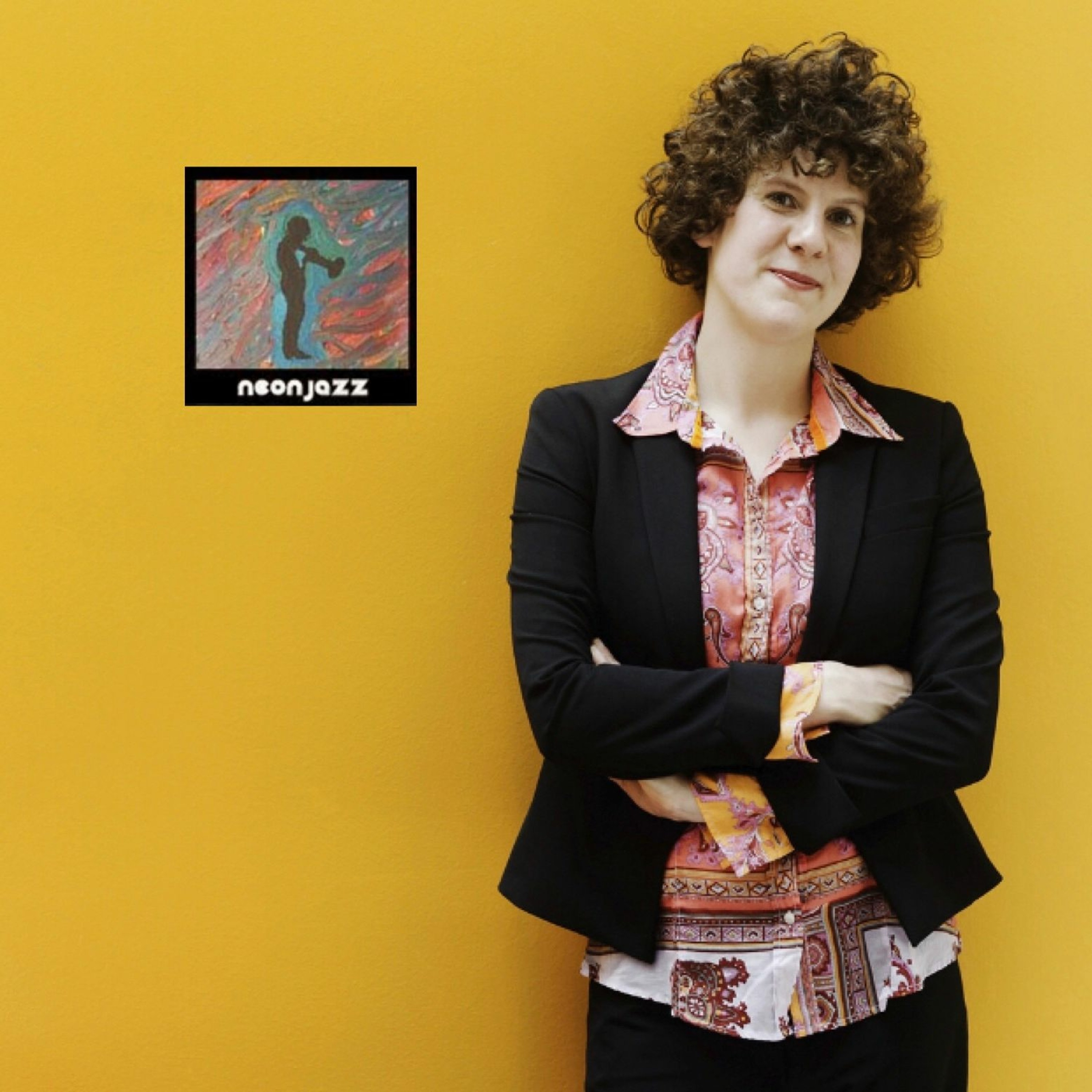 Dutch Jazz Singer & Composer Maaike den Dunnen Plugs Neon Jazz episode artwork