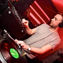 Adam Chappell @ Sankeys Manchester