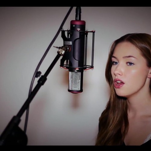 Alan Walker - Faded (Sara Farell Cover)