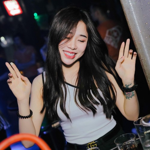 Ừ Có Anh Đây Remix - Ánh Dương