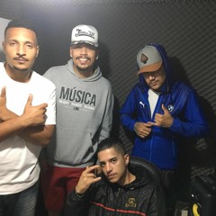 MC VAGUIN -TACA A BUNDA NOS AMIGOS (DJ STÁY DJ TG DA INESTAN E MANO JULIN )