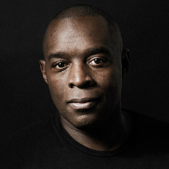 Kevin Saunderson Plays The Harp in Tenerife Spain