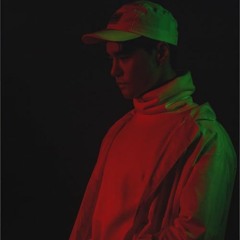 D (Half Moon) OFFICIAL LIVE ACOUSTIC - DEAN