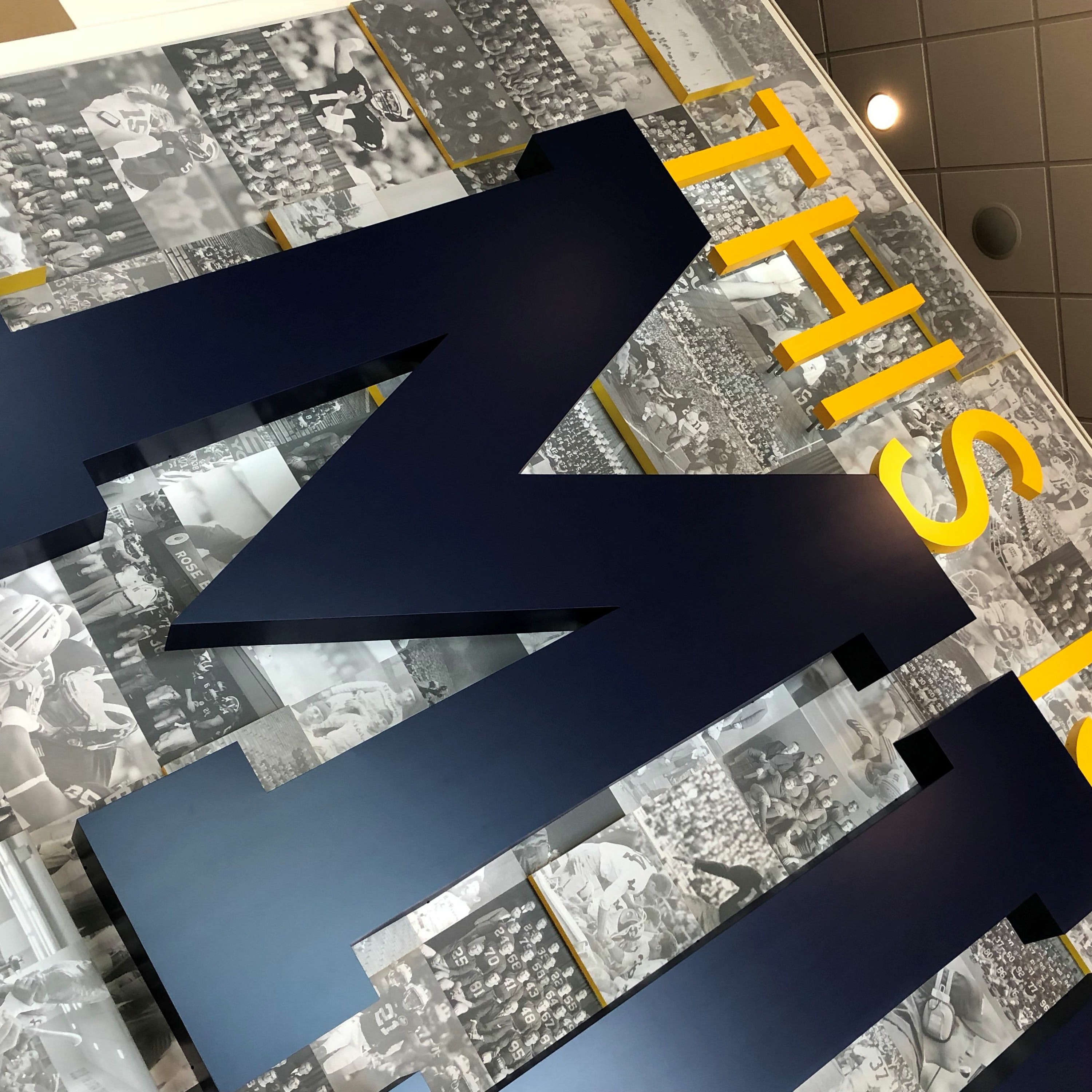UMGoBlue.COM University of Michigan Wolverine Football Commentary