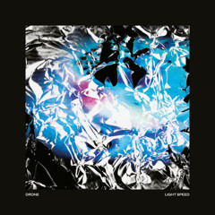 Premiere: Drone - 'Fangz'