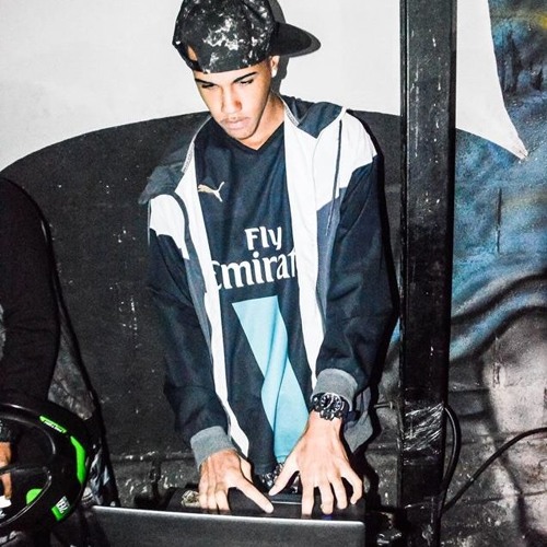 MTG - O DJ ELE TÁ QUE TÁ = DJ JUNIN DA MF