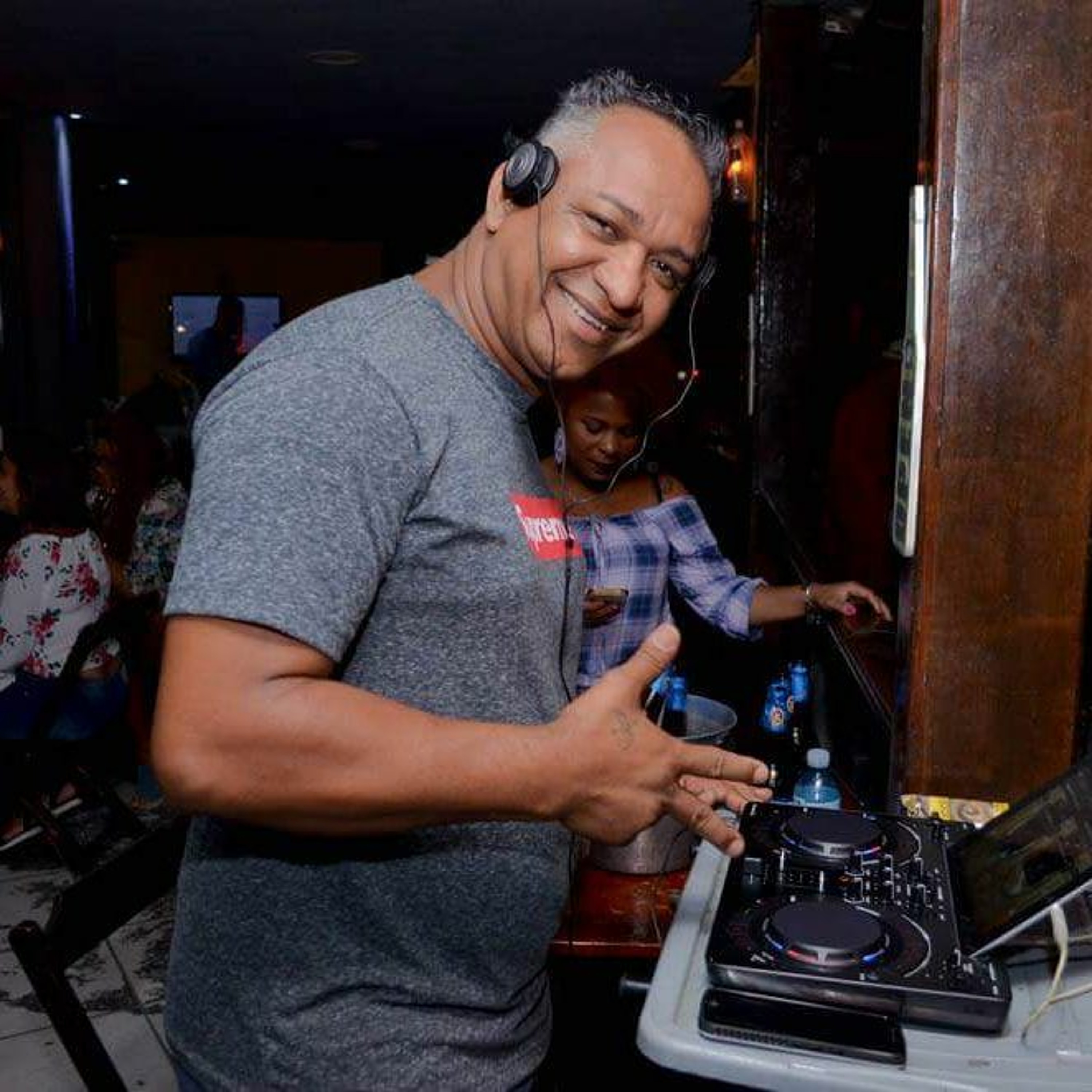 DOCA DJ quase tudo sobre música RJ  ✪