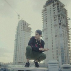 C.R.O X Duki - Ella es una G