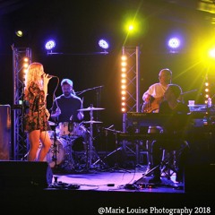 TEARDROPS - WOMACK & WOMACK - LIVE