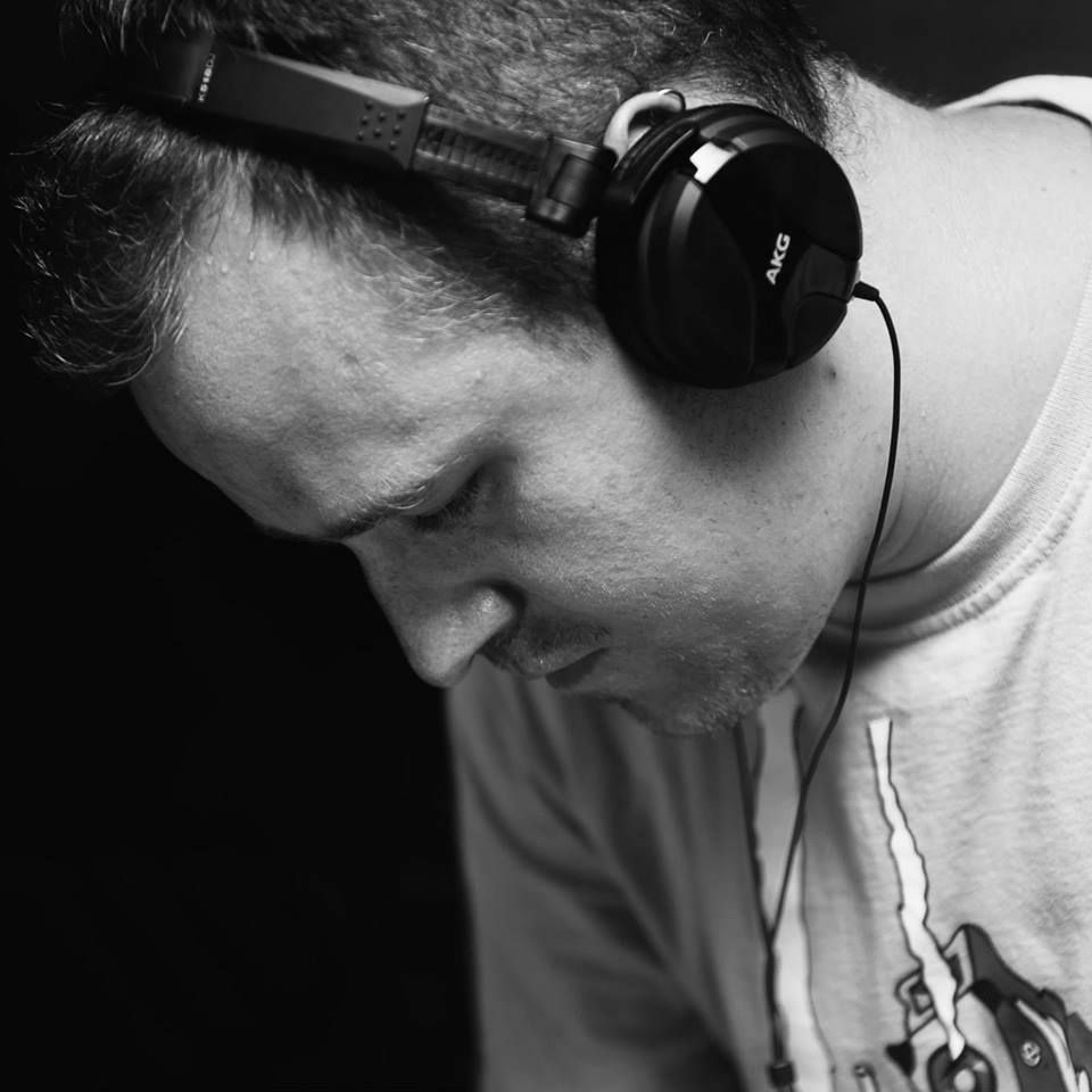 Bleep Radio w/ Trevor Wilkes