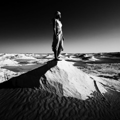 Chriya - Walk'in The Desert (Reforger Remix)---Free Download--