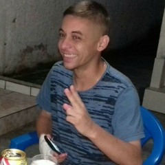 Montagem caçador Trindade oteiro