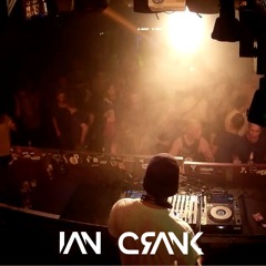 IAN CRANK @ Hasenbau w/ Julian Jeweil | Artheater Köln | 17.11.2018