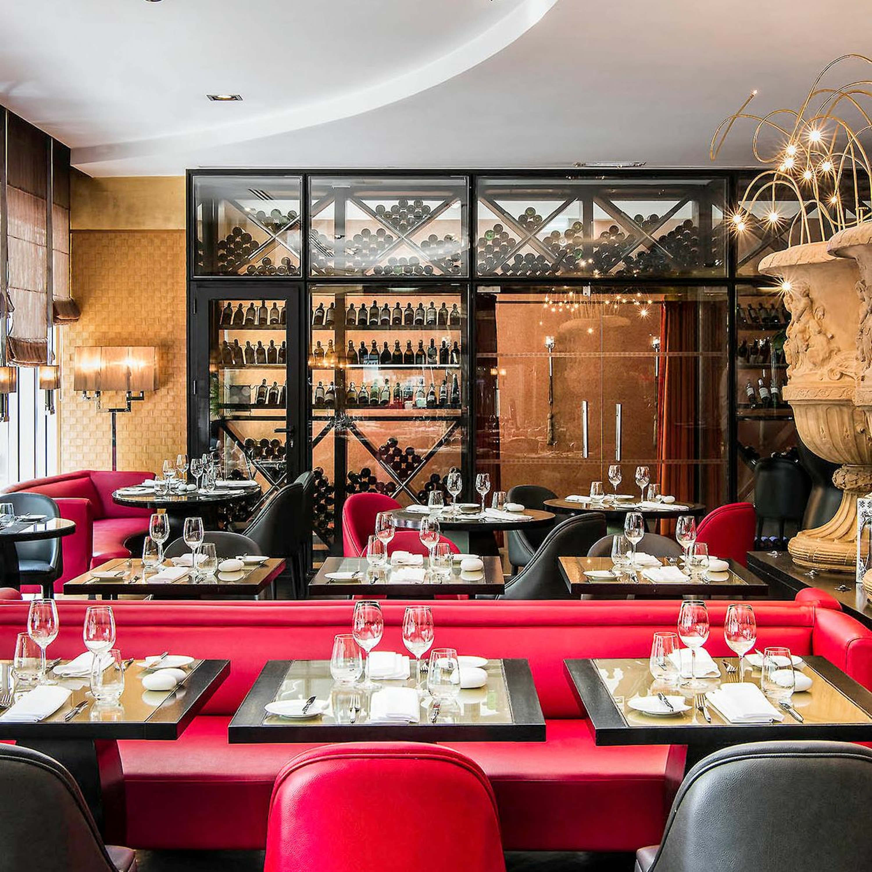 Interview de Vitor Figueira - Food & Beverage Manager Sofitel Lisbon Liberdade episode artwork