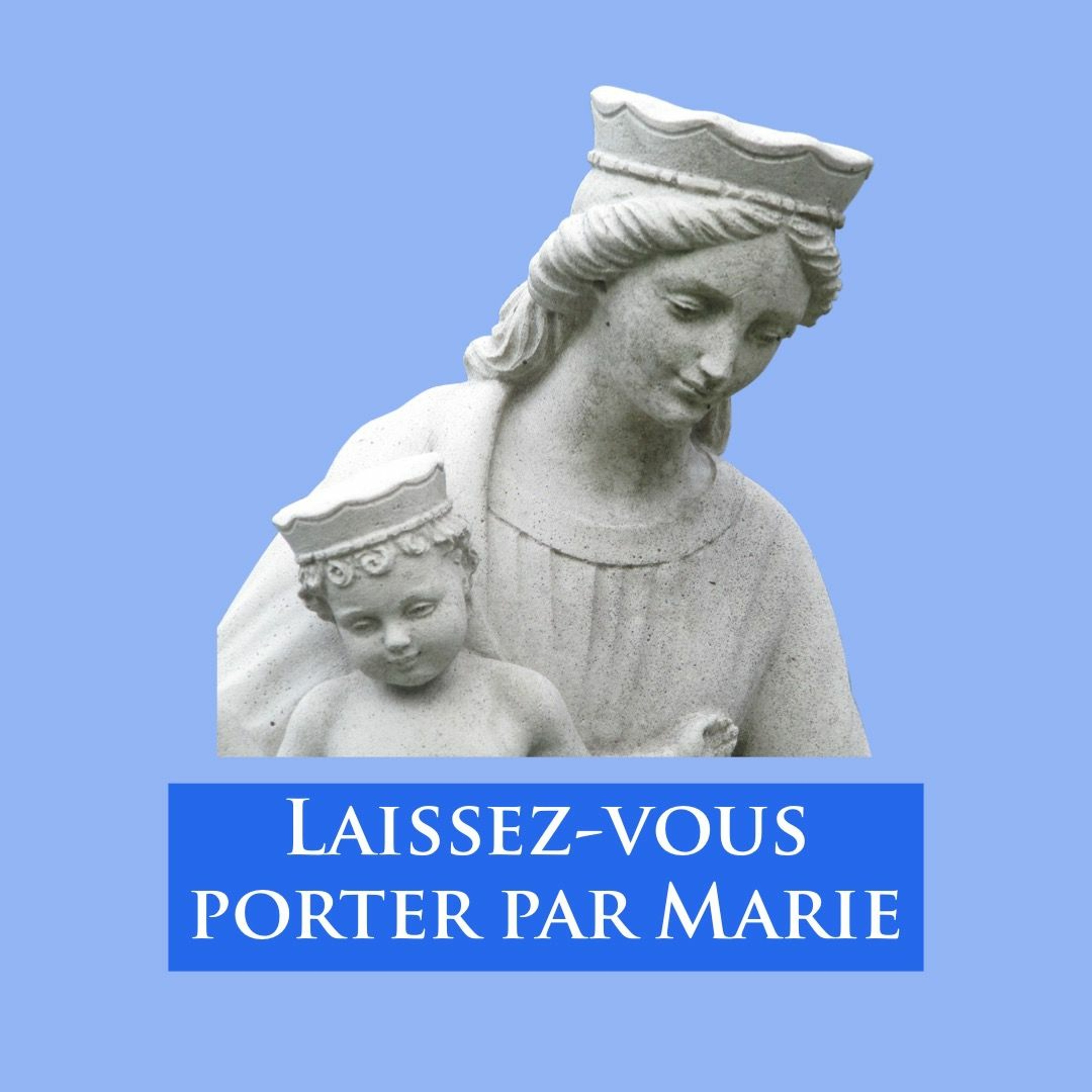Debout à la droite du Père se tient la Reine toute parée d'or episode artwork
