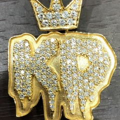 King Draped Hide & Go Seek