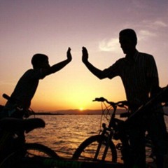 أُناجي النجم و القمر الأتم