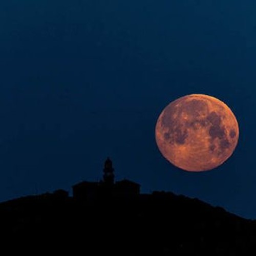 Chasing The Moon - Michel Saad