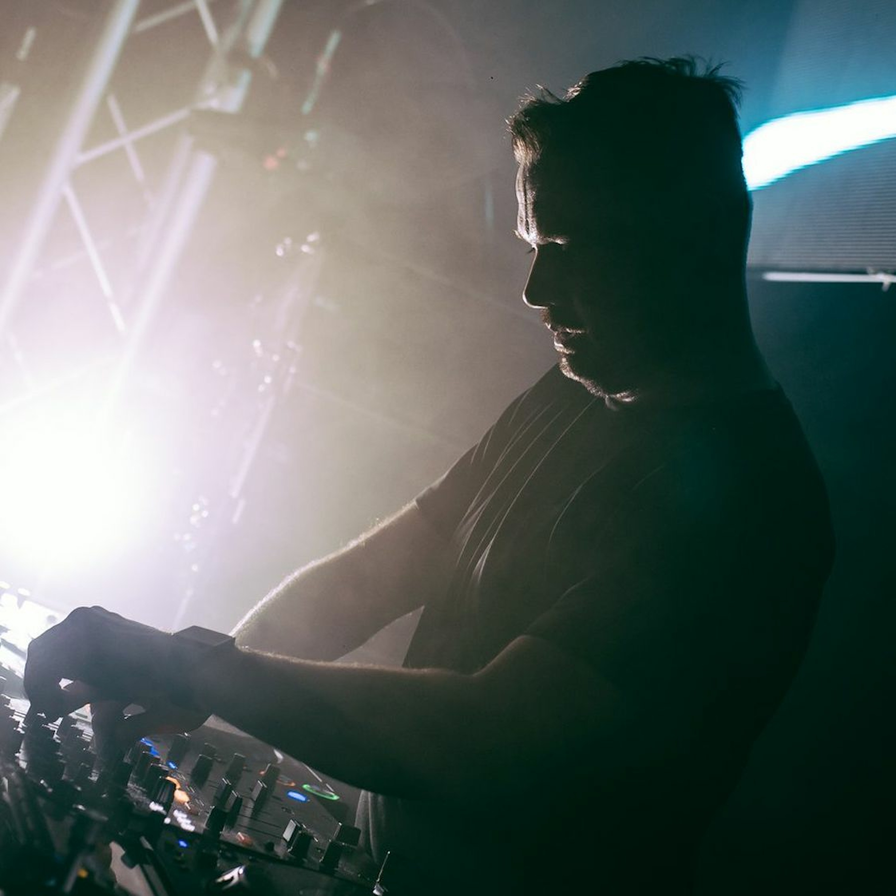 Paul Thomas presents UV Radio