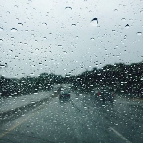 anh đã quen ở bên cạnh em