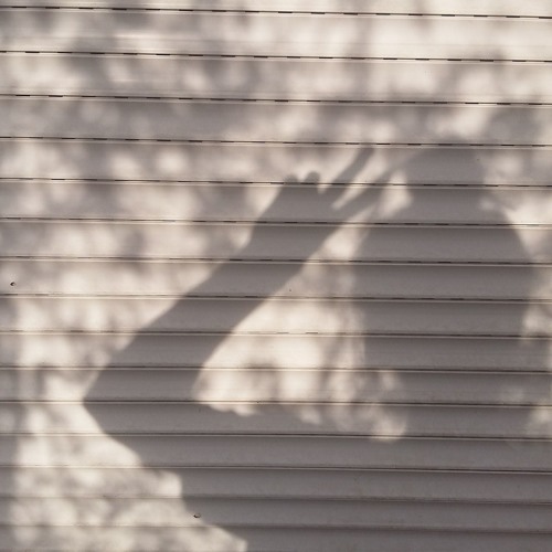 unotheactivist - let it go (lukrative flip)