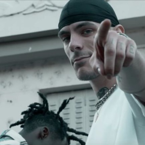 MAZOO - À LA PAGE ( PROD. ROLLA )