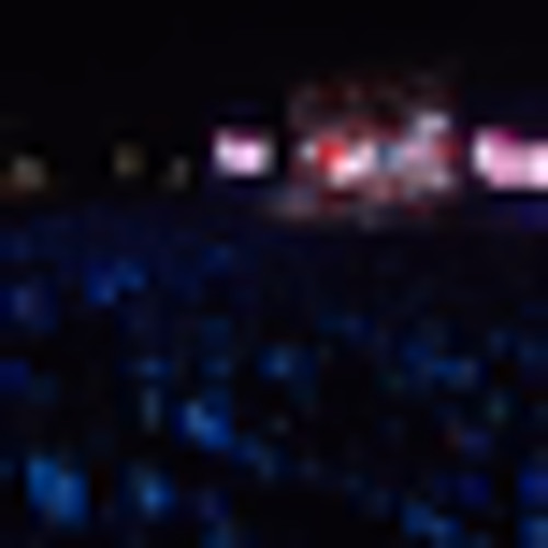 אייל - גולן - וניקוס - ורטיס - כשאת - איתו - מתוך - ההופעה - החיה - פעם - בחיים