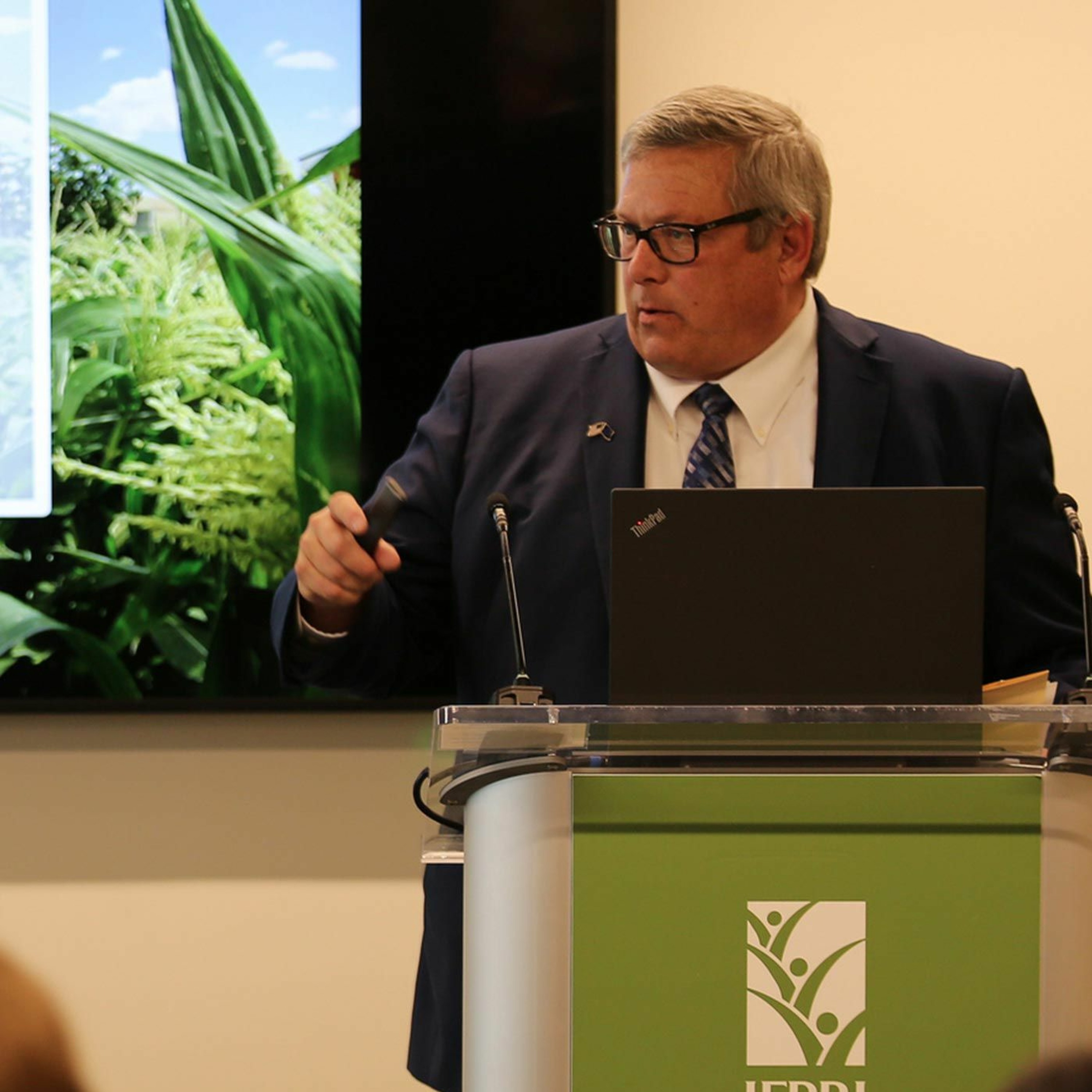 IFPRI Policy Seminar: The Future Direction of US and EU Agricultural Policy 12/10/2018 BNorthey episode artwork
