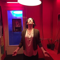 Is It Bigger Than A Breadbox? @ Red Light Radio December 2018