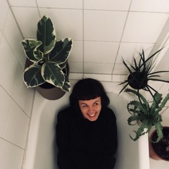 In the Bubble Bath with: Claire Hex