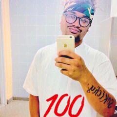 Ychiboi...🍍amenimen ☺️