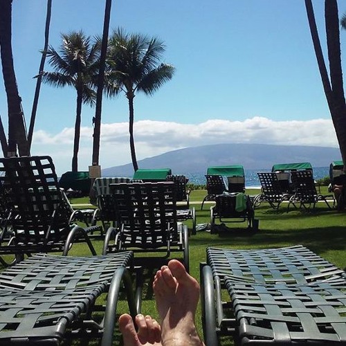A Week In Maui - Nu-Disco/Deep House