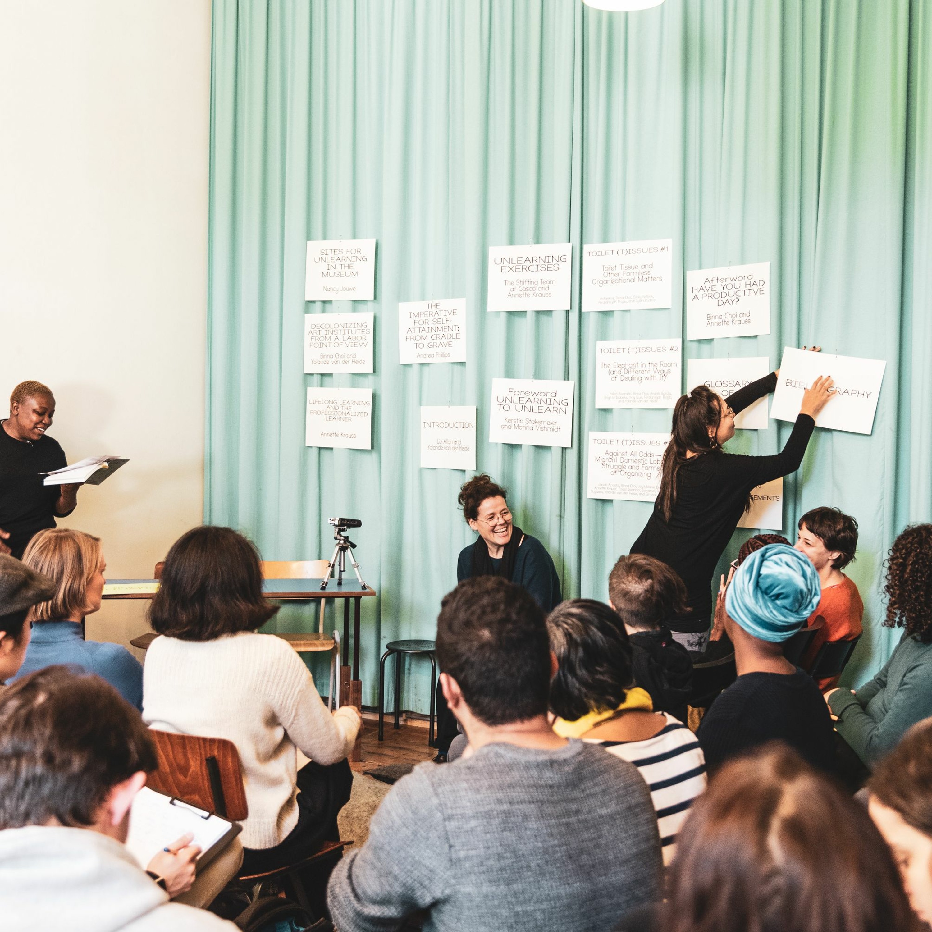 Introduction and launch of Unlearning Exercises: Art Organizations as Sites for Unlearning episode artwork