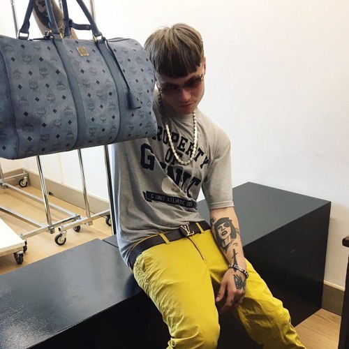 BEXEY - SLOW MOTION UNDER WATER