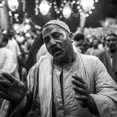 نسيمُ الوصلِ هبَّ على النُدامىَ