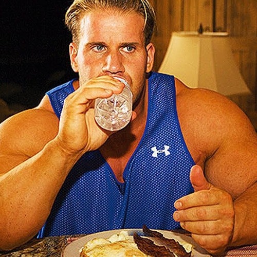 YOU CANT TRAIN LIKE A BEAST AND EAT LIKE A BIRD MAKAVELI*MOTIVATION