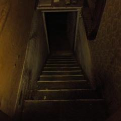 160 stufen in den Keller
