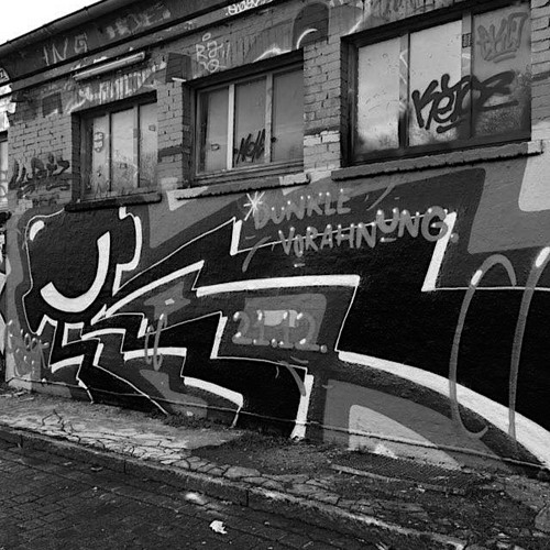 Sub Semantics @ Dunkle Vorahnung