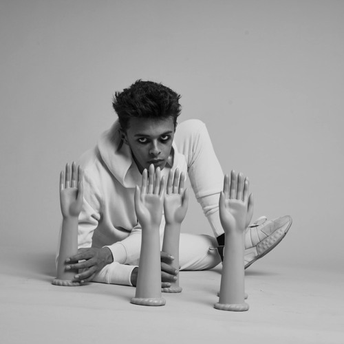 alien (Soundcloud Exclusive)