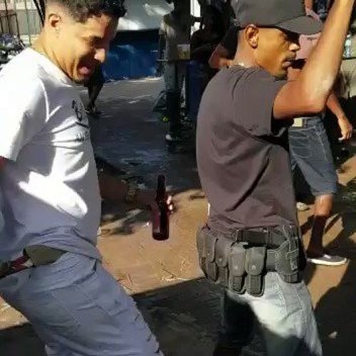OS AMIGO DO CORRE TA COM A CINTURA IGNORANTE vs BAILE DA 12 [ DJ's MAGRIN DO SB, DAVI, 2L ]