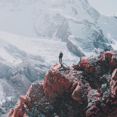 کوه ها خاموش، دره ها دلتنگ