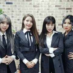 Decalcomanie - MAMAMOO (Live @37th Blue Dragon Awards)