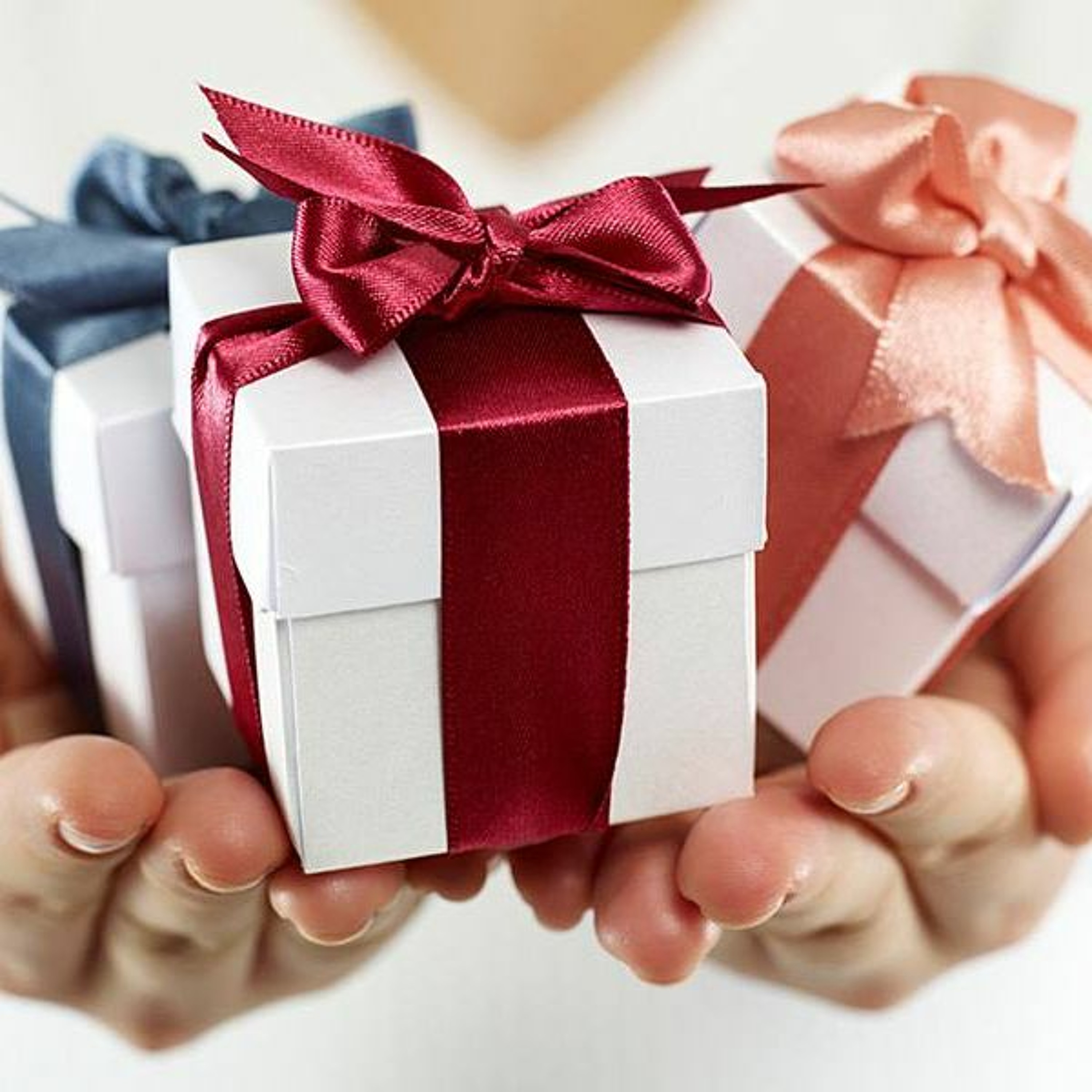 "Gifts" (12-23-18) episode artwork