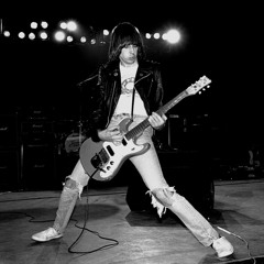 Ramones vs. Chuck Berry - Johnny B. Bop (YITT mashup)