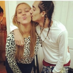 Sasha Lee - WHATS YA NAME ?