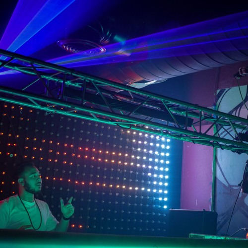 Dustin Husain Live Sets