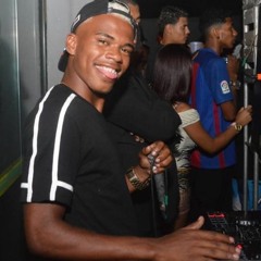 MC KEVIN O CHRIS - ELAS PULA NA PISCINA  ( DJ FB DE NITEROI )ULTRA BEAT SERIE GOLD