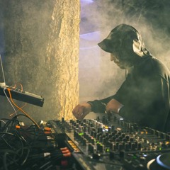 Yan Cook (Live-Set) im Derbwerk // Wasser mit Geschmack Festival 2018