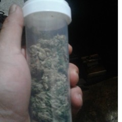 Ujarak (smoke Weed)