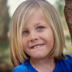 Voix d'enfant qui semble dire (REVENEZ)